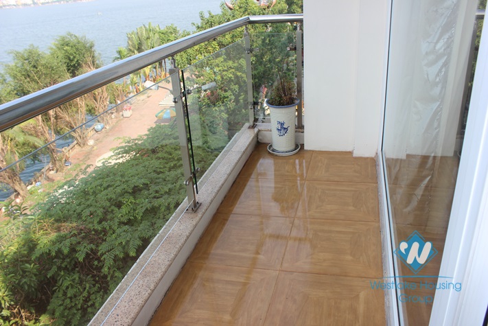 2 bedrooms apartment for lease in Dang Thai Mai street, Tay Ho, Hanoi